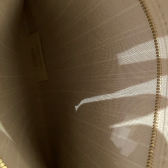 Louis Vuitton Limited Edition Summer Mist Onthego Bag - Picture 10 of 15